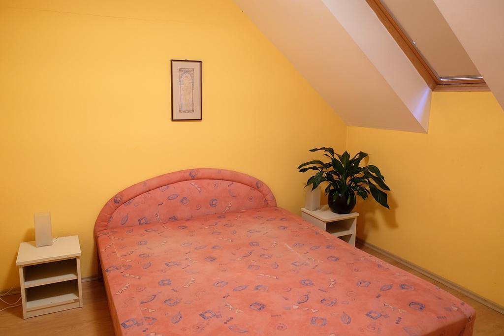 Var-Torony Apartman 久洛 外观 照片